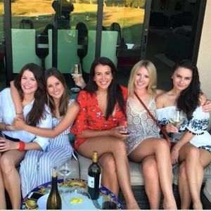 Meet your Posher, Hayley